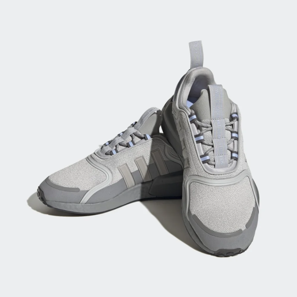 adidas NMD R1 V3 HQ4277 / grau