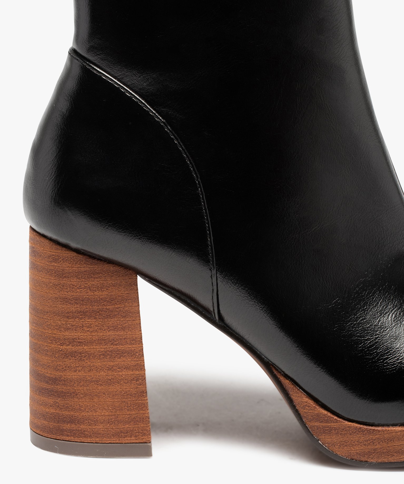 Boots femme à talon dessus uni et bout carré noir | GEMO