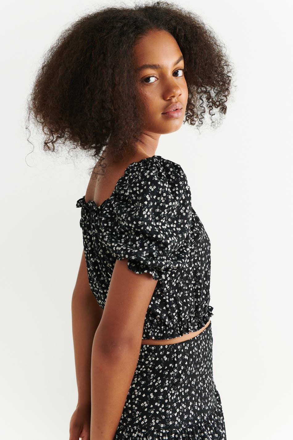 Y puff sleeve top