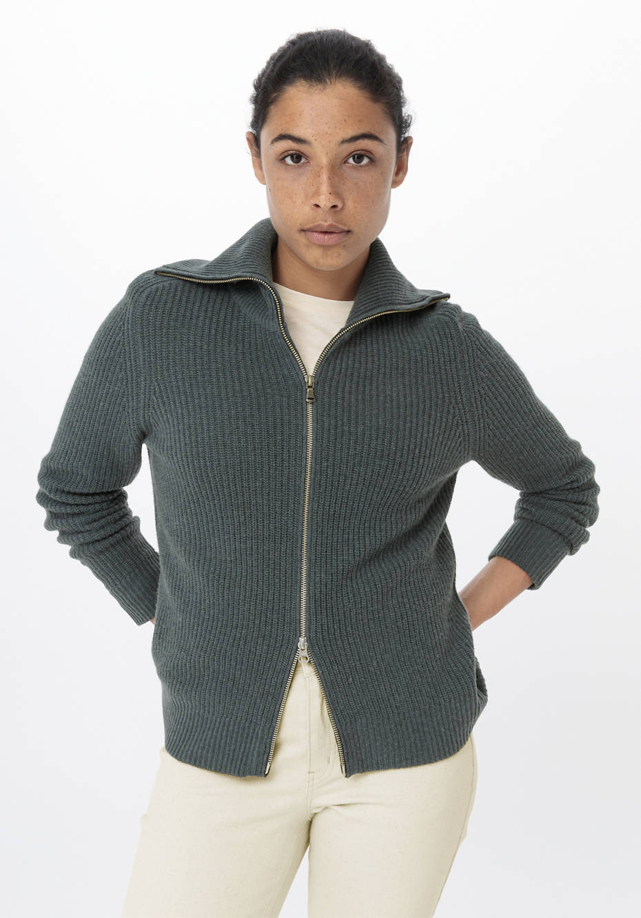 Strickjacke aus Bio-Merinowolle mit Kaschmir