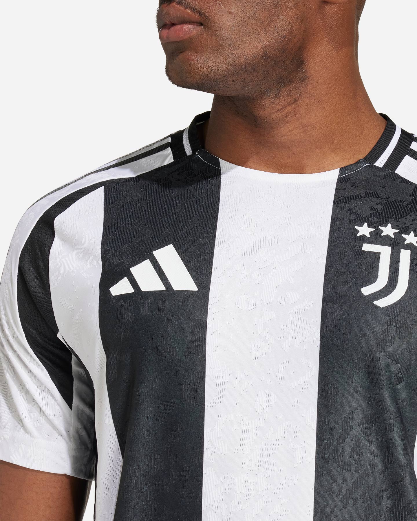 Oficiálny futbalový dres Adidas Juventus Authentic Home 24-25 M IT6056