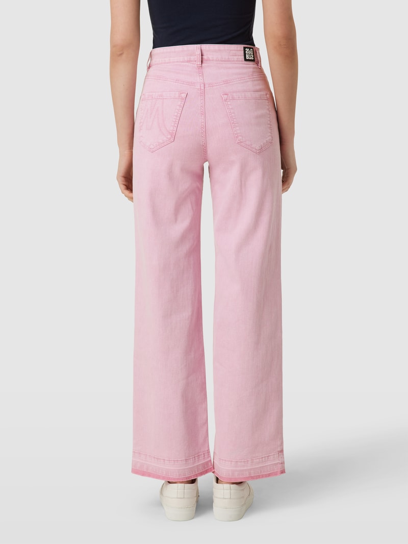 High Waist Jeans mit Gesäßtaschen in flieder