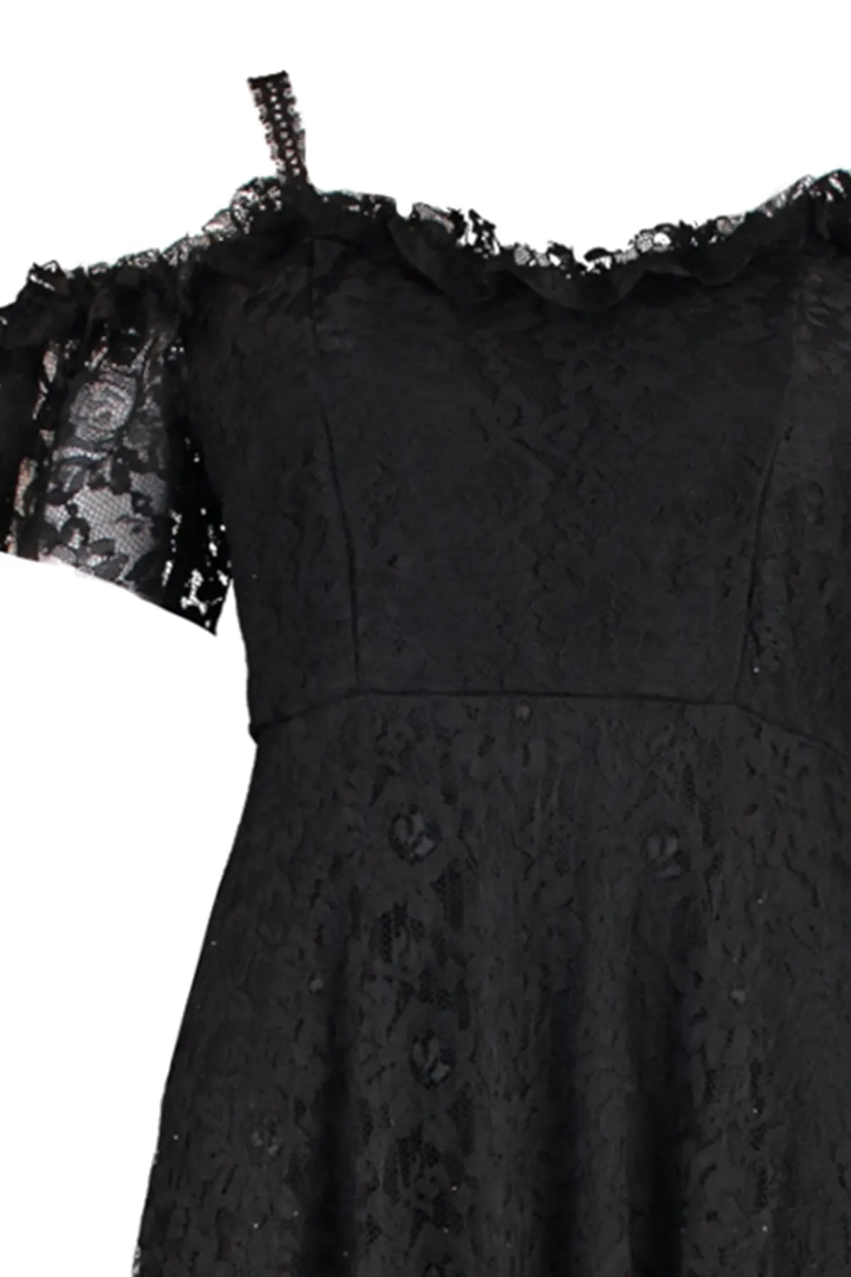Trendyol Curve  Schwarzes Maxi-Abendkleid in Übergröße mit Trägern in A-Linie und Spitze TBBAW23AH00187