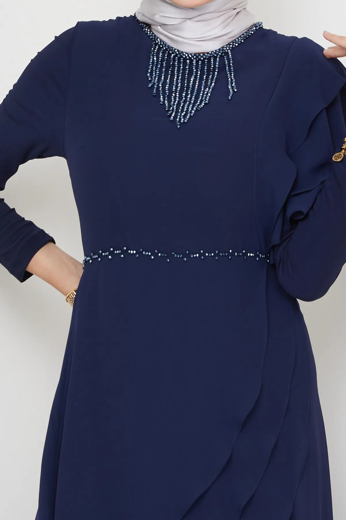 Olcay  Abendkleid aus Chiffon mit Hijab und Perlenverzierung, Marineblau, 1652