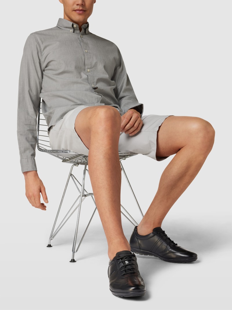 Sneaker aus Leder in schwarz