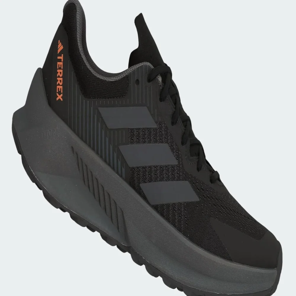 adidas Soulstride Flow GX1822 / schwarz