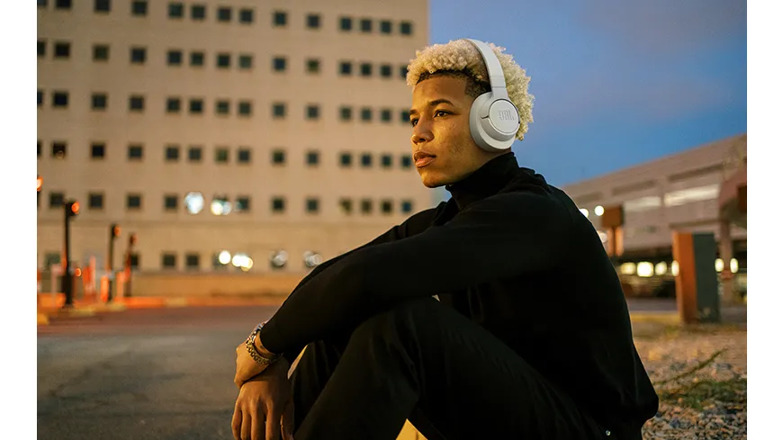 JBL TUNE 720 BT WEISS