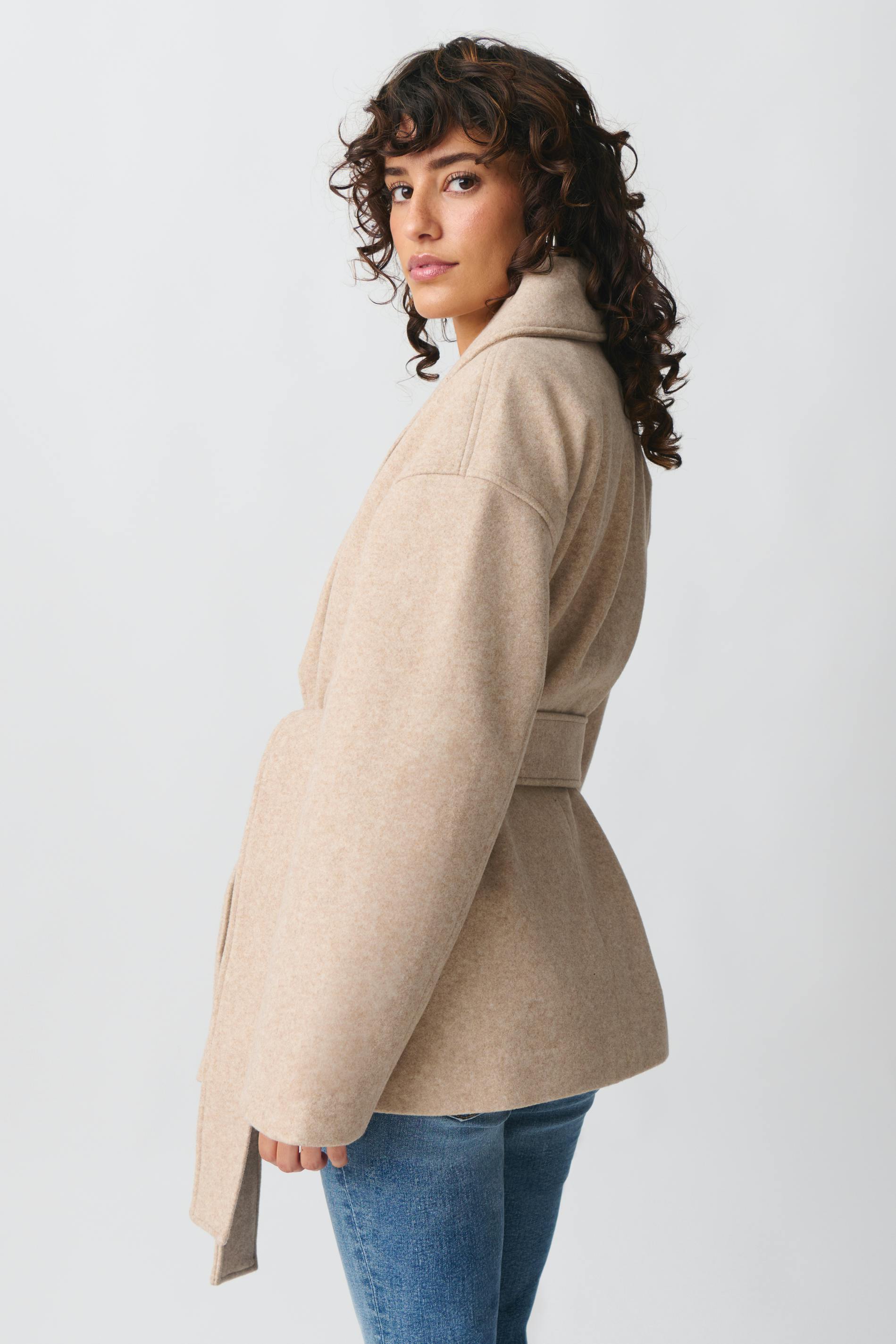 Shawl collar short coat
