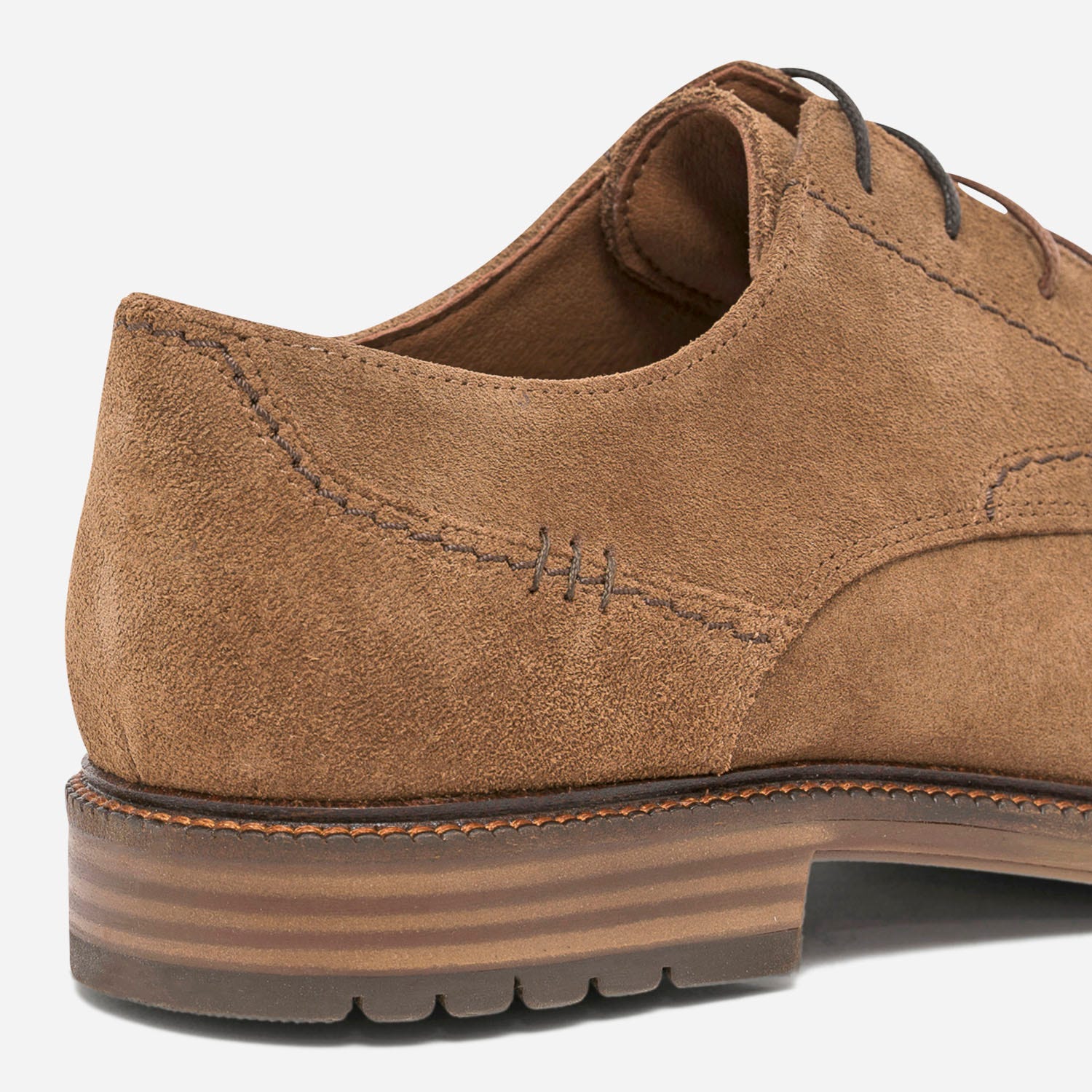 Derby camel en cuir velours éco-conçu
