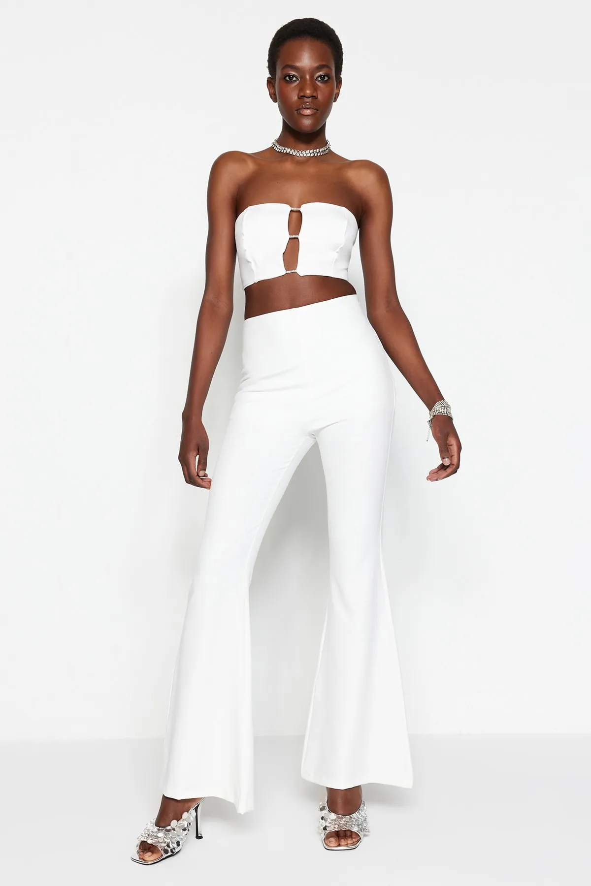 Trendyol Collection  Ecru gewebte Brauthose TPRSS23PL00022
