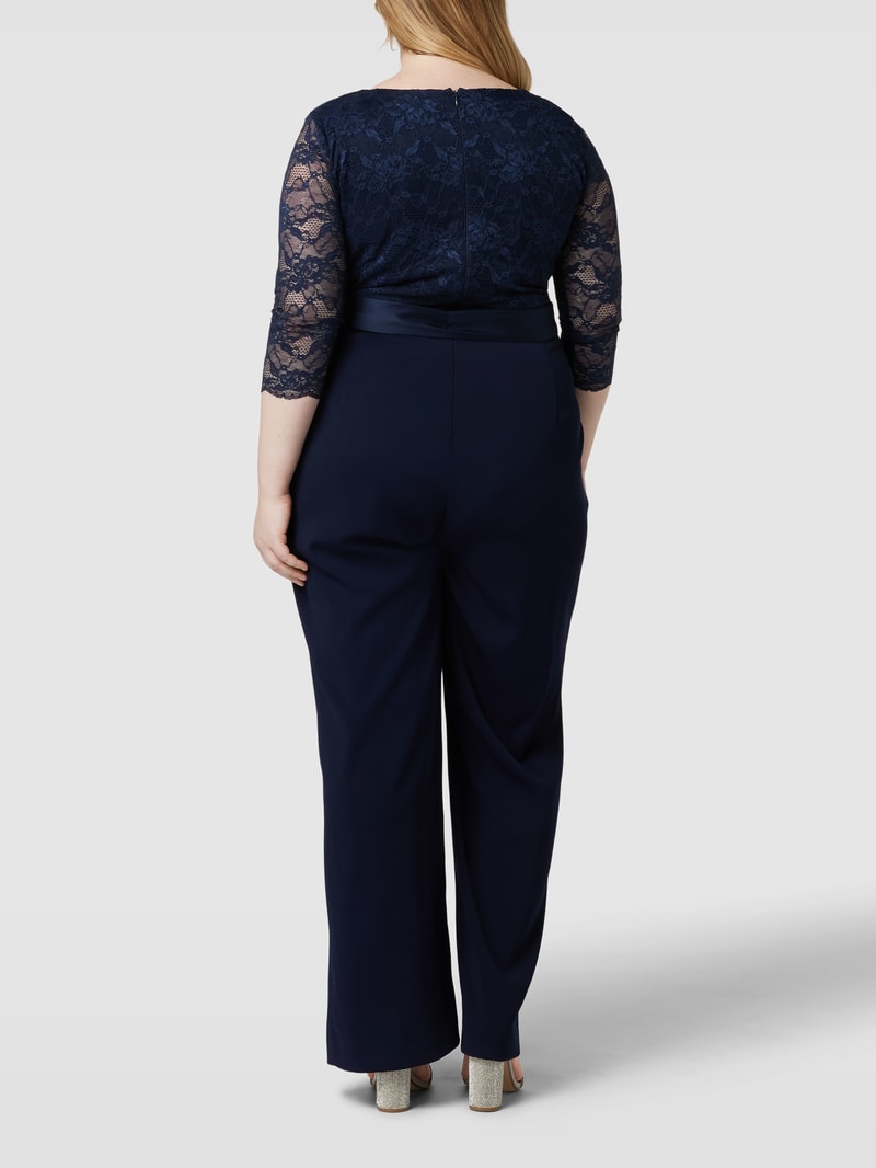 PLUS SIZE Jumpsuit mit Spitzenbesatz in marineblau