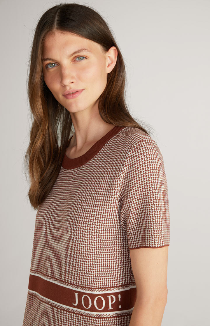 Strickkleid in Kupferbraun/Ecru