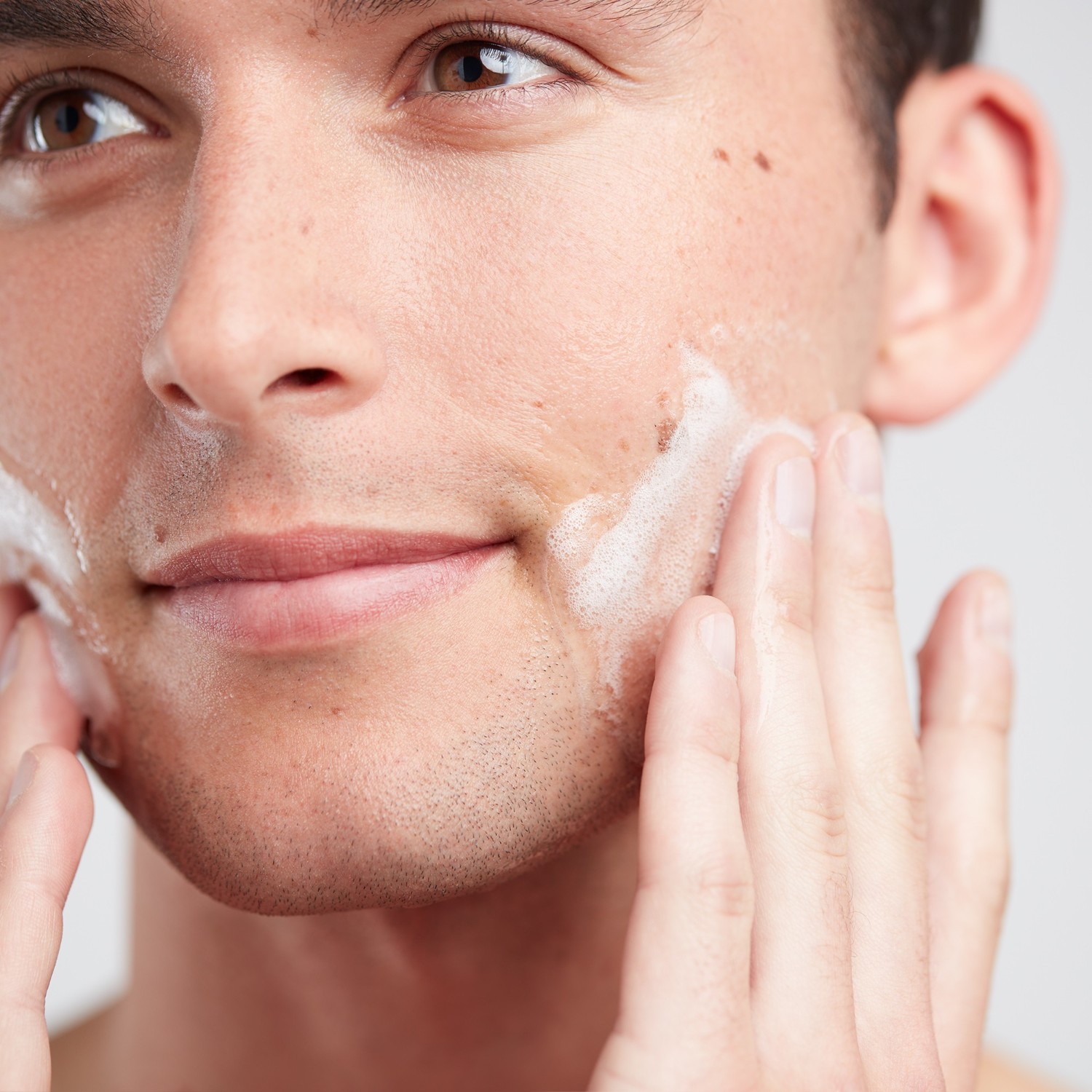 Dynamic Resurfacing Facial Wash