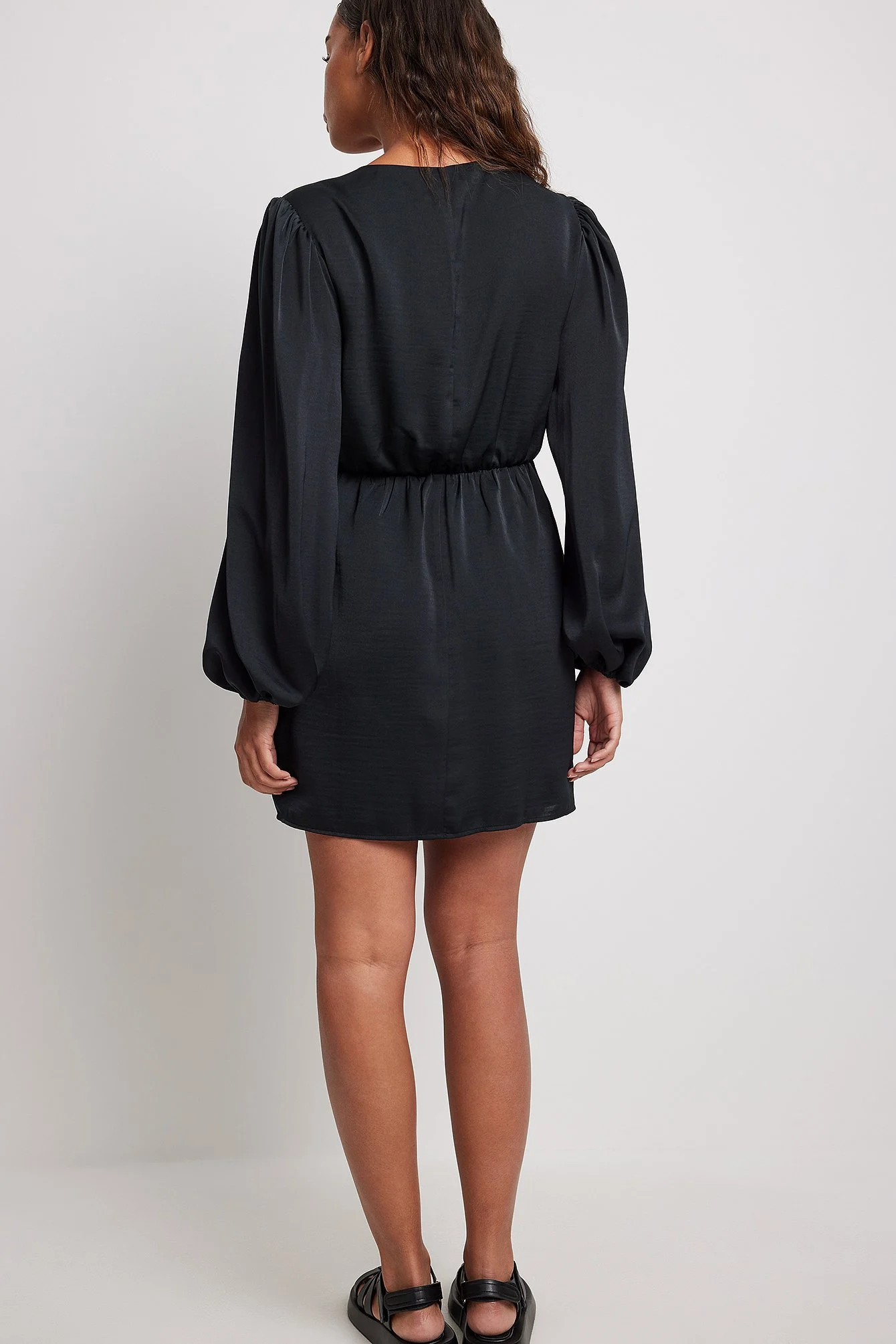 Minikleid mit Overlap