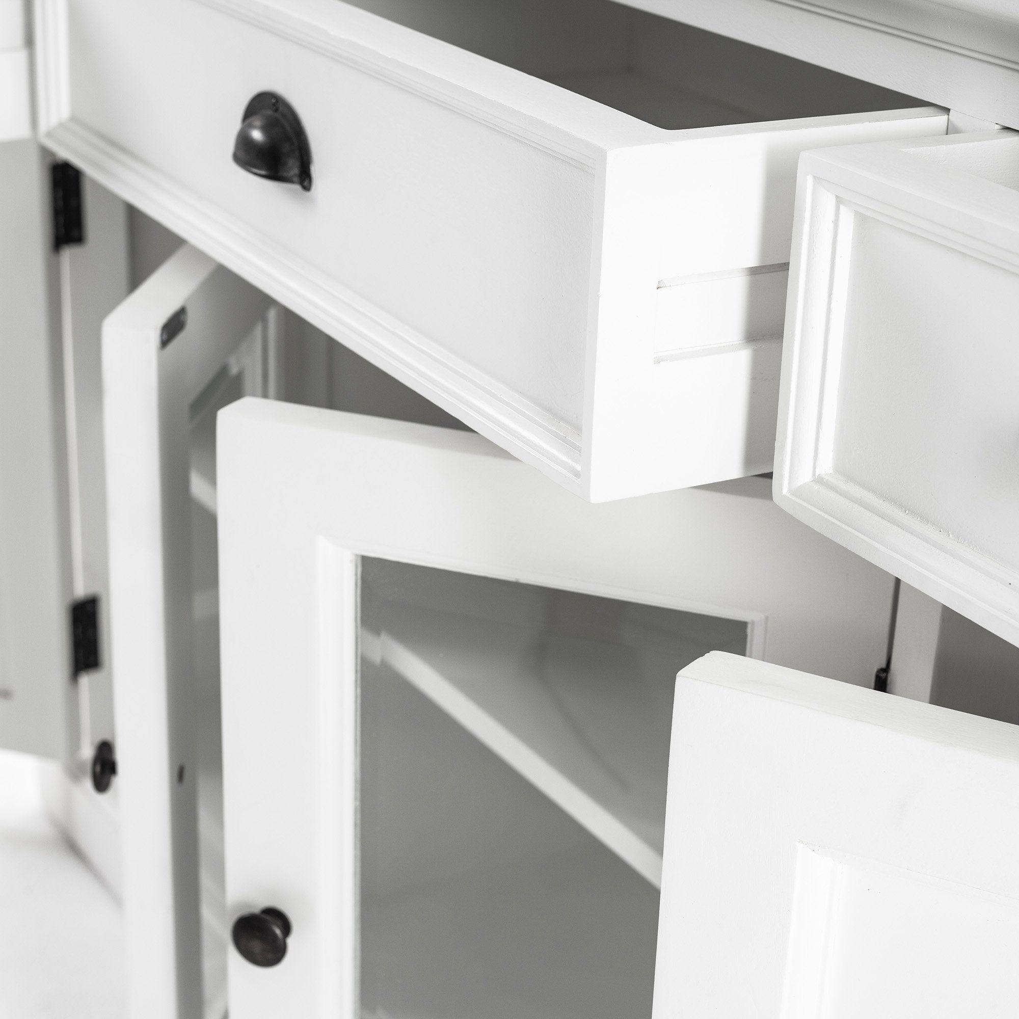 Novasolo Buffet Halifax Buffetschrank mit 4 Türen, 3 Schubladen und Glaseinsatz