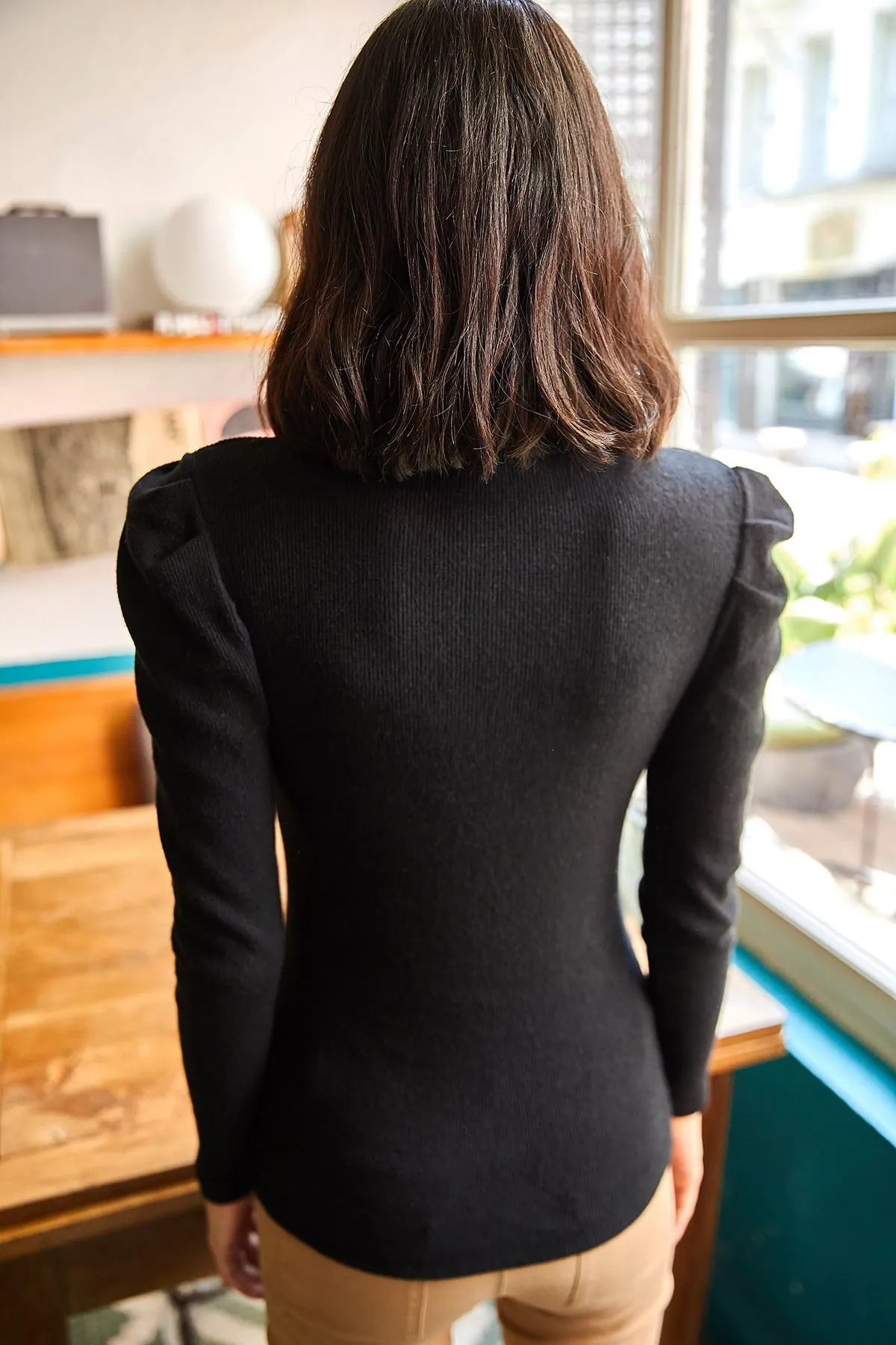 Olalook  Schwarze Lycra-Bluse mit Prinzessinnenärmeln für Damen BLZ-19001595