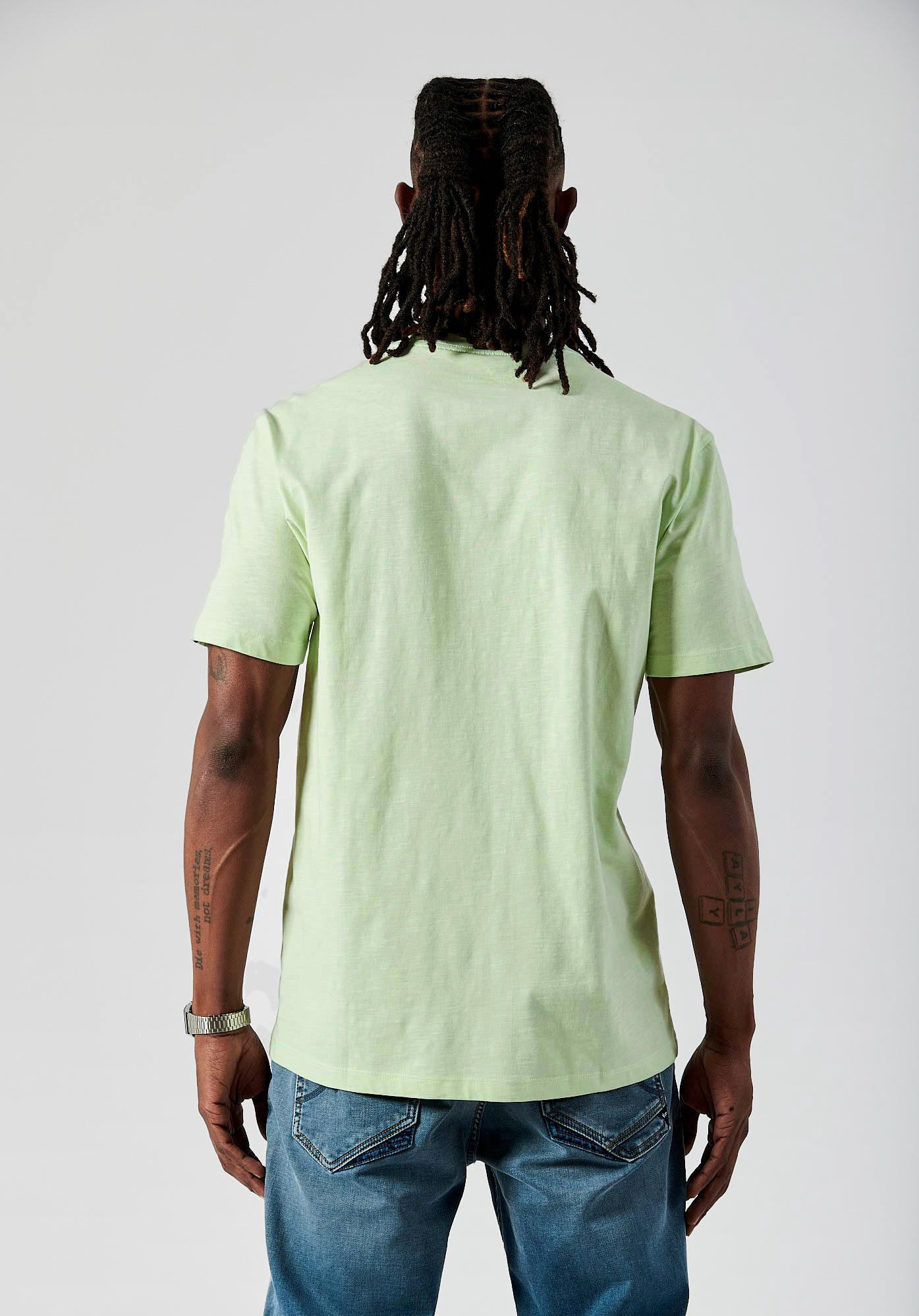 BAZZI  T-shirt vert Homme en 100% coton bio