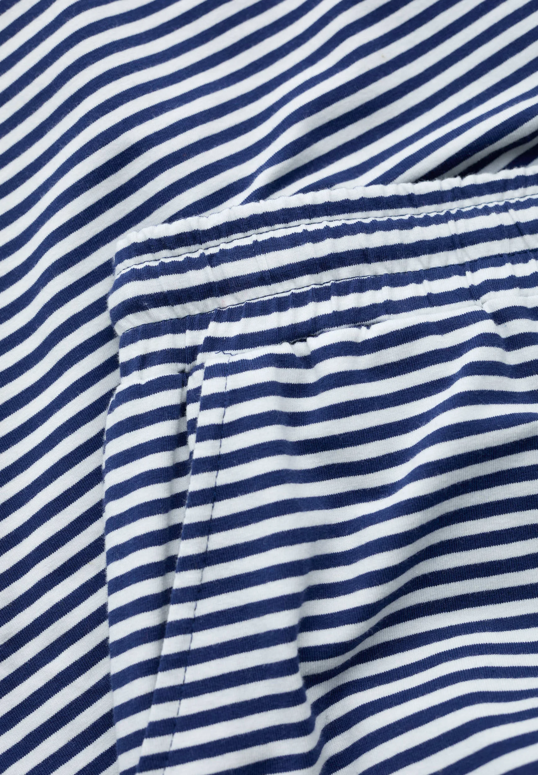 Conjunto de pijama Seasalt Cornwall con sombra de árbol