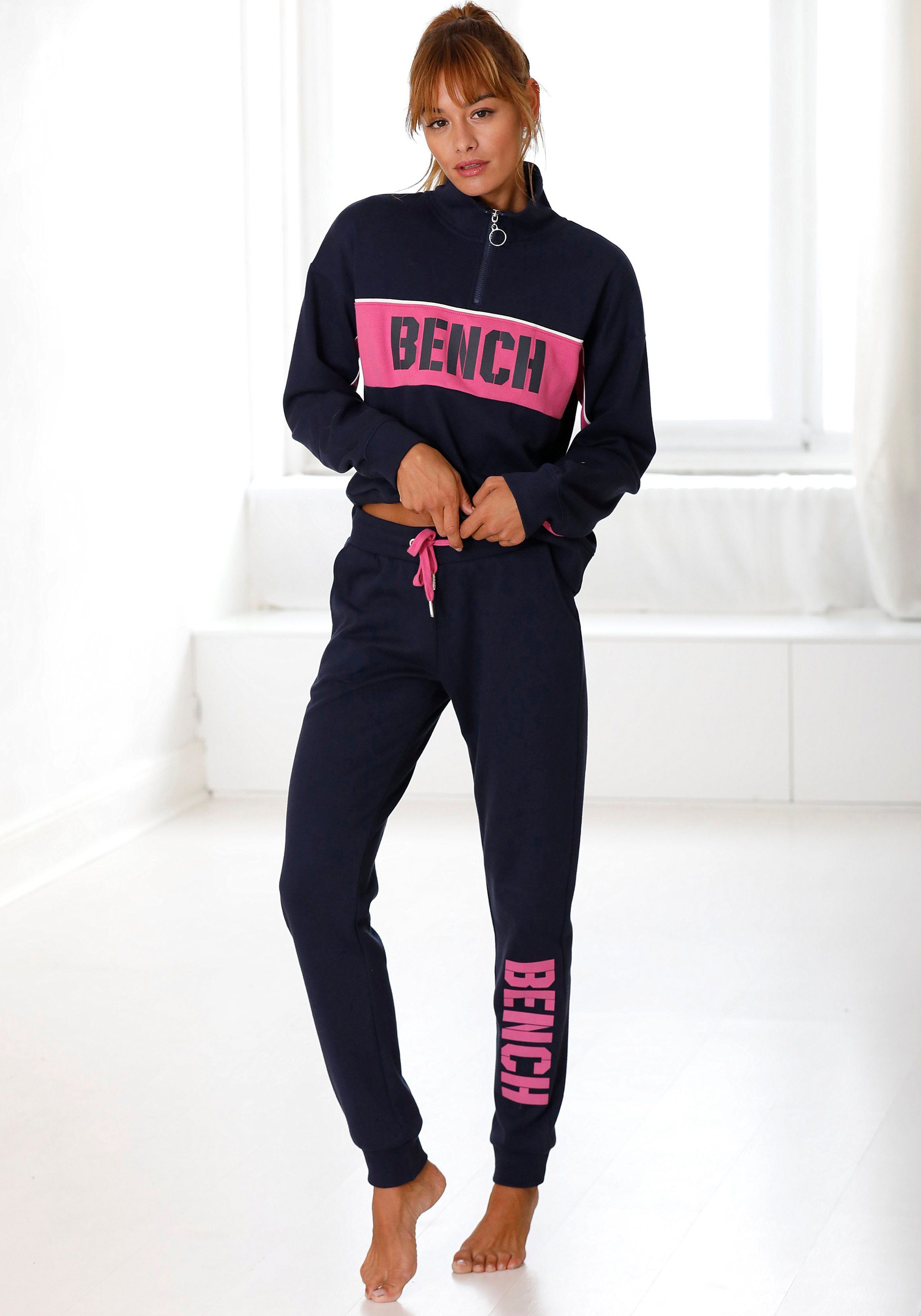 Bench. Sweatshirt im Color-Blocking Design mit Logoprint, Loungeanzug