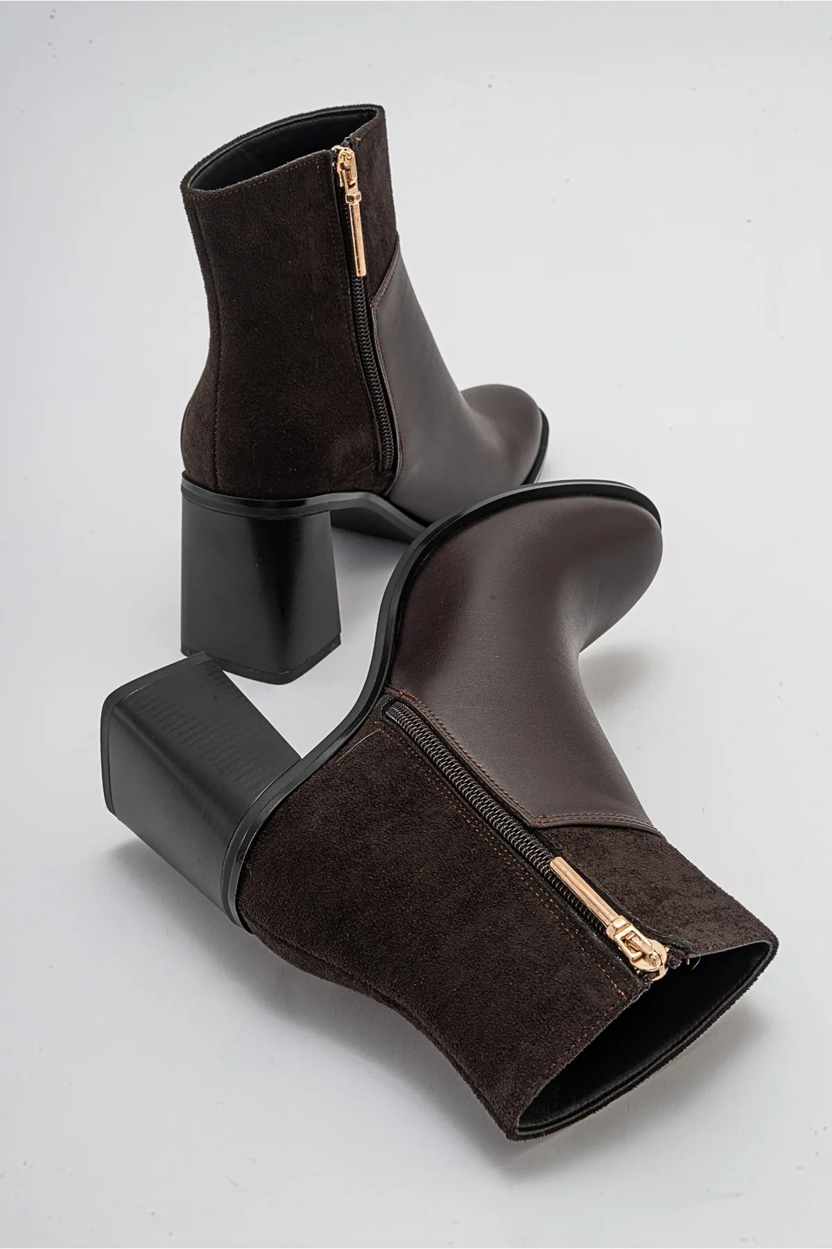 LuviShoes  ROPA Braune Damen-Stiefel mit Absatz
