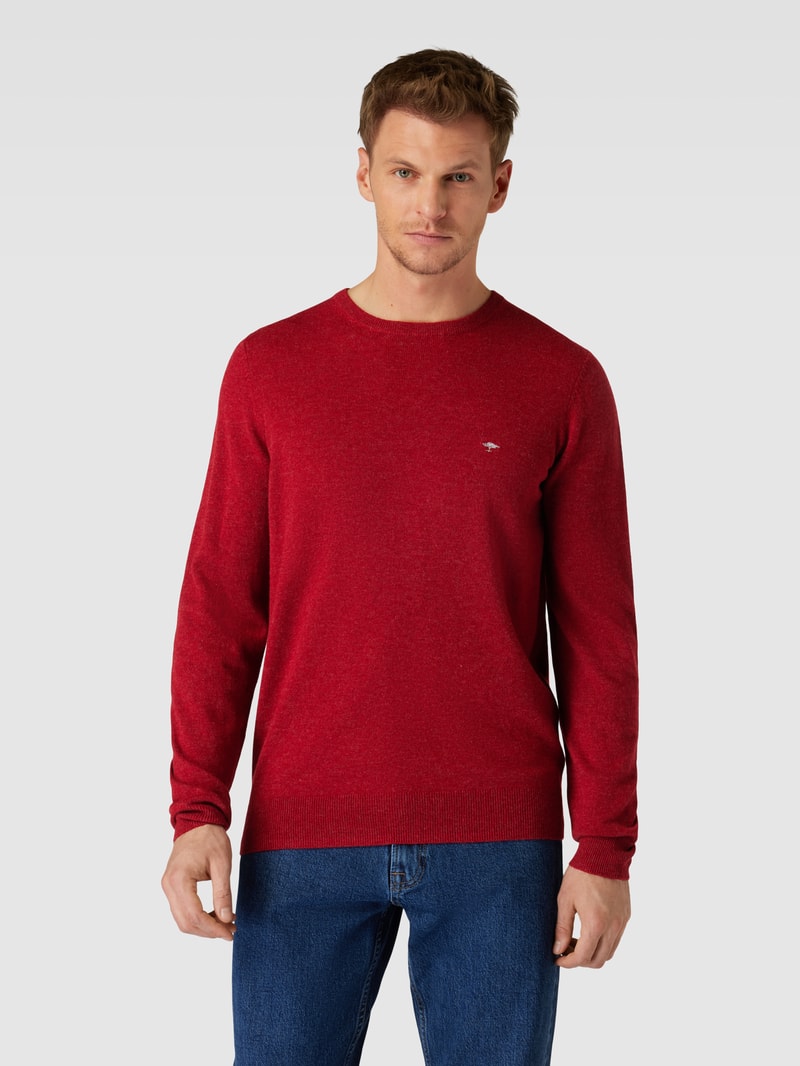 Strickpullover mit Rundhalsausschnitt in kirschrot