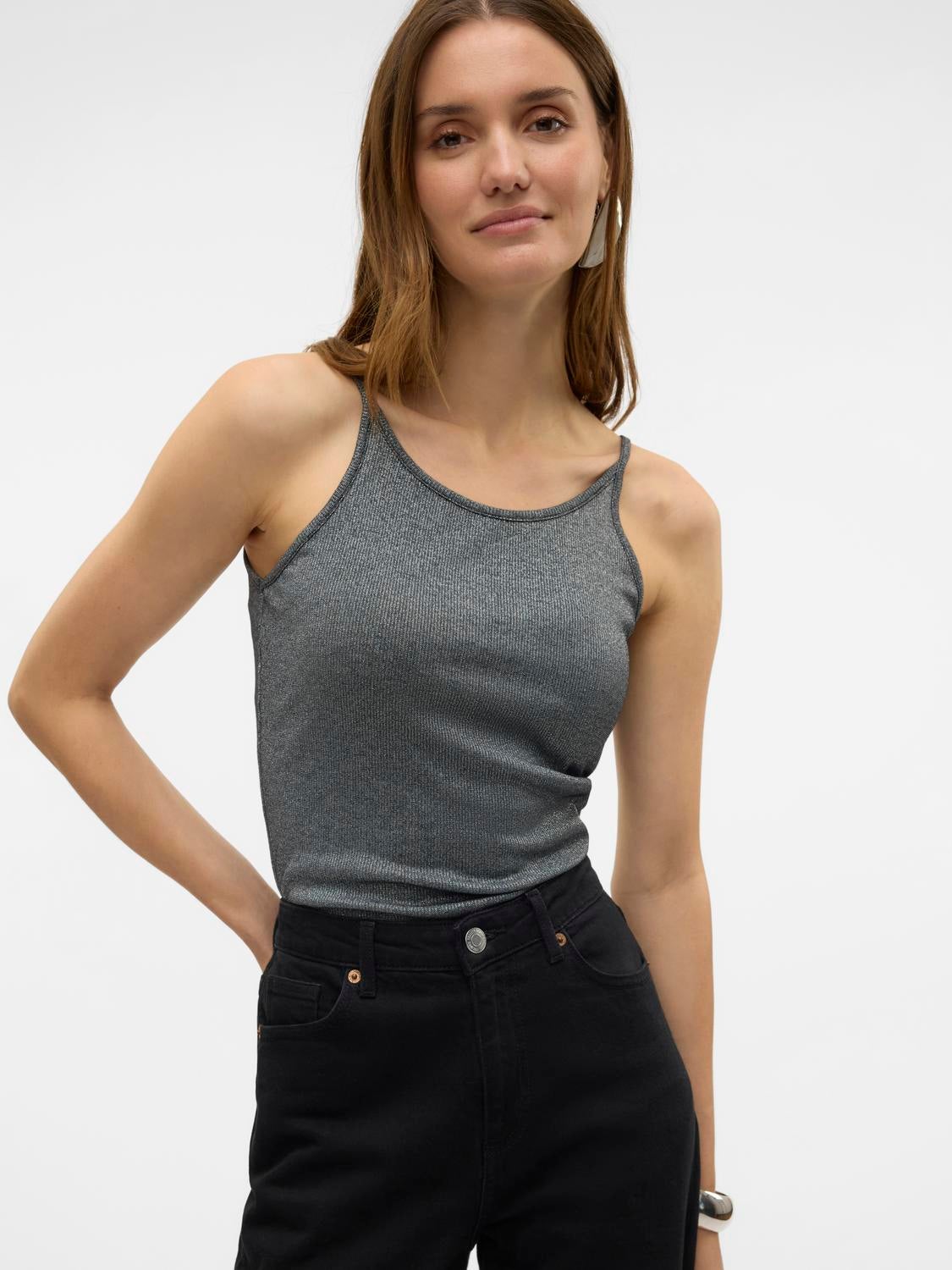 VMNICHOLLE Top