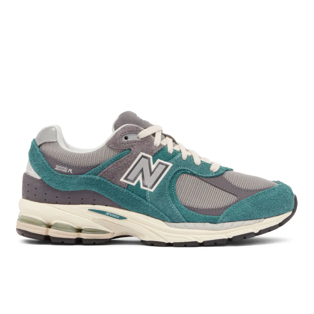 New Balance 2002R M2002REM / grün