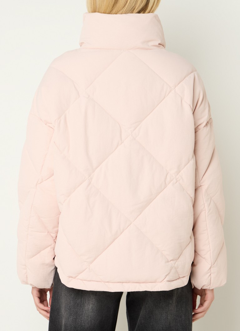 Benetton puffer jacket with down filling and quilt pattern