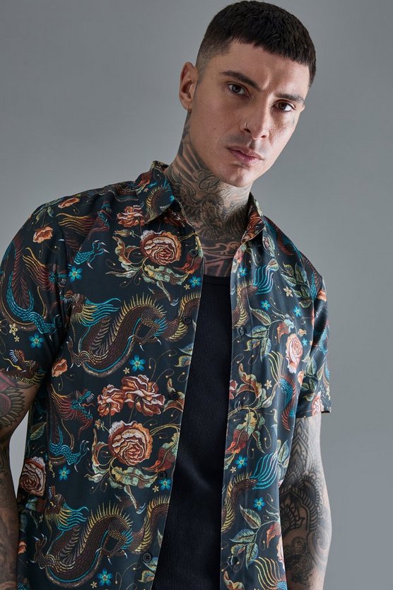 Tall kurzärmliges Hemd mit Drachen-Print