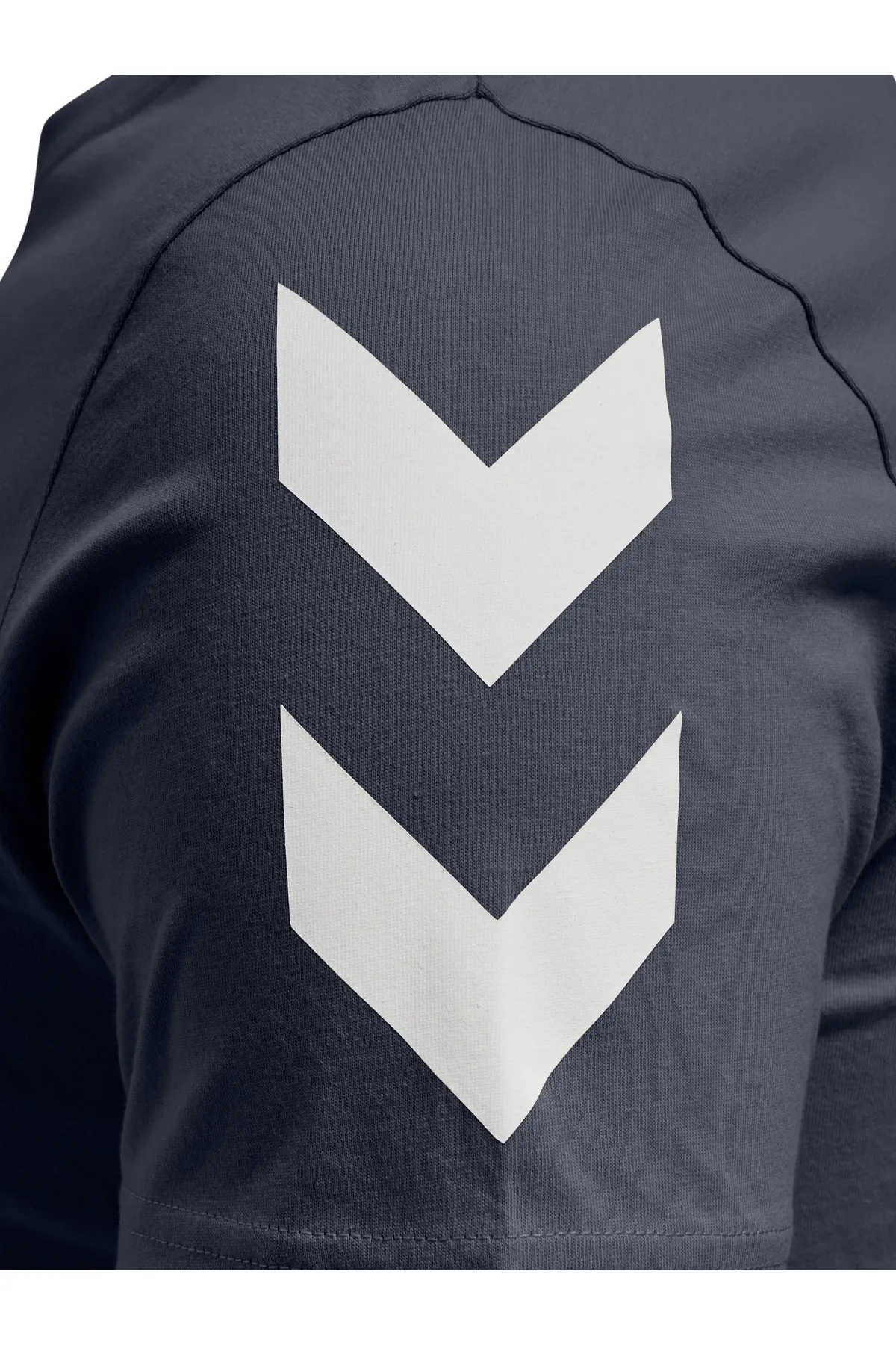 hummel  hmlLEGACY CHEVRON T-SHIRT