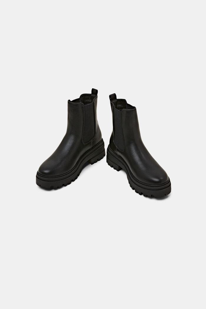 Grobe Boots in Lederoptik