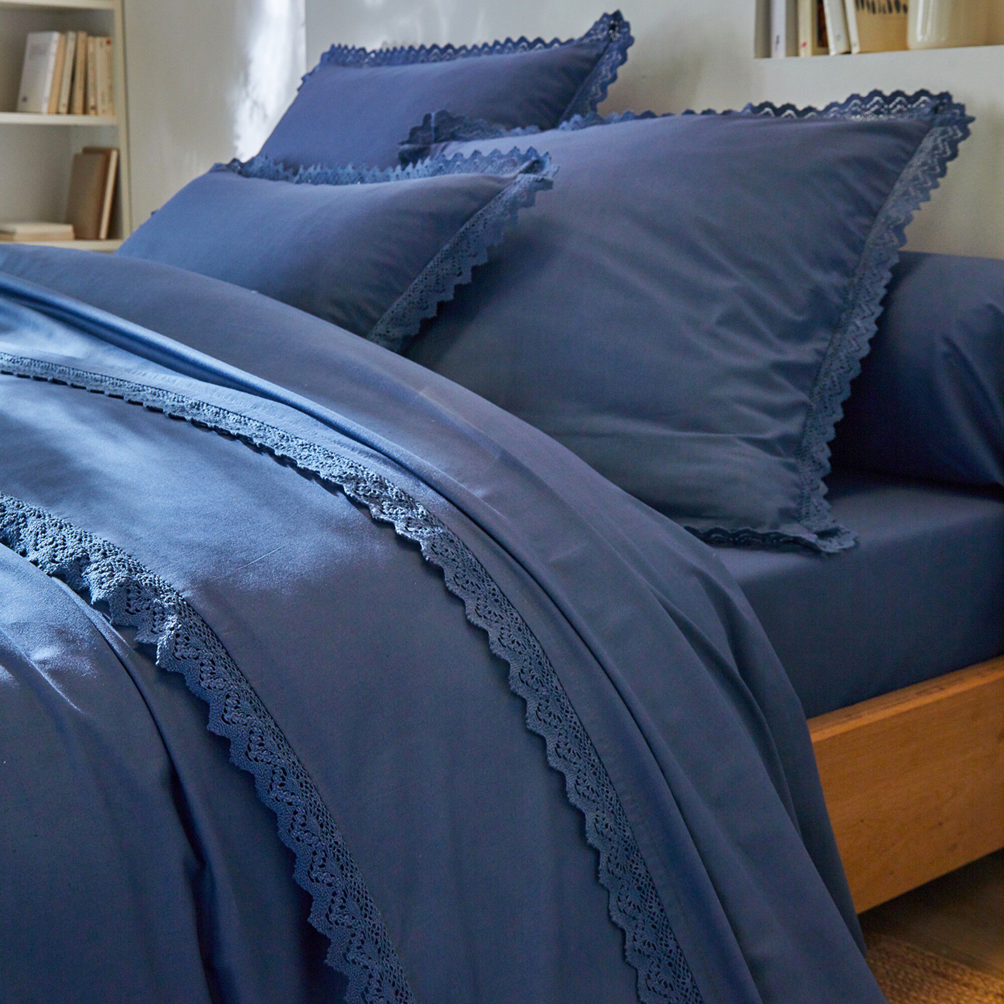 Linge de lit uni dentelle coton
