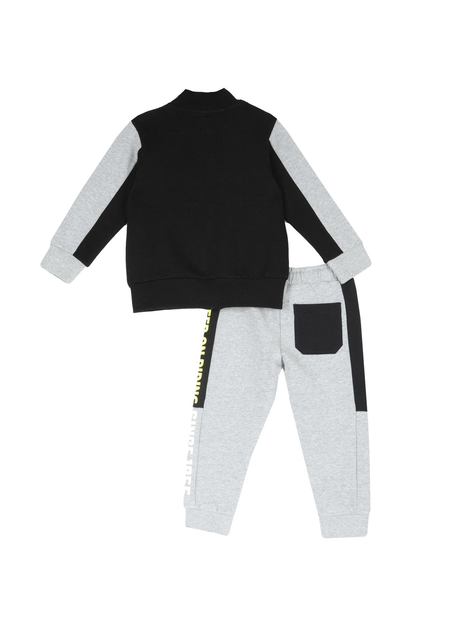 Sweatsuit