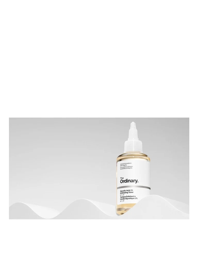 The Ordinary glikolskābes 7% pīlinga šķīdums - gezichtsscrub