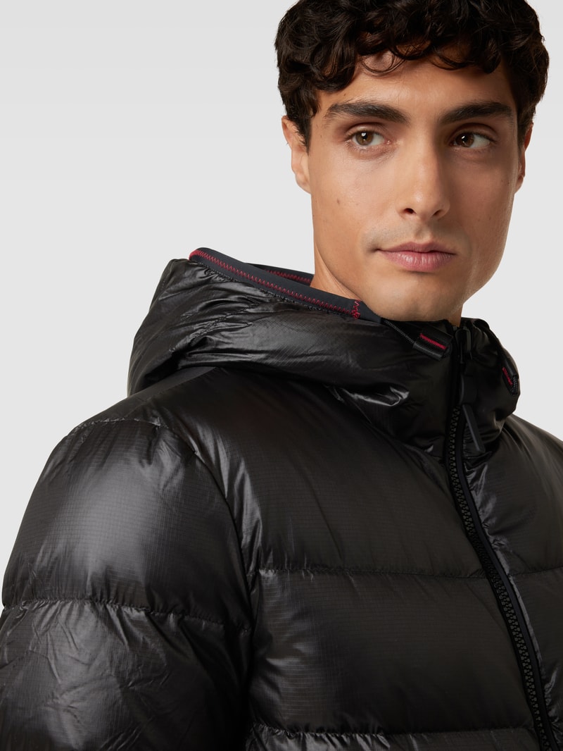 Steppjacke mit Kapuze Modell 'HONOVA NR 02' in schwarz