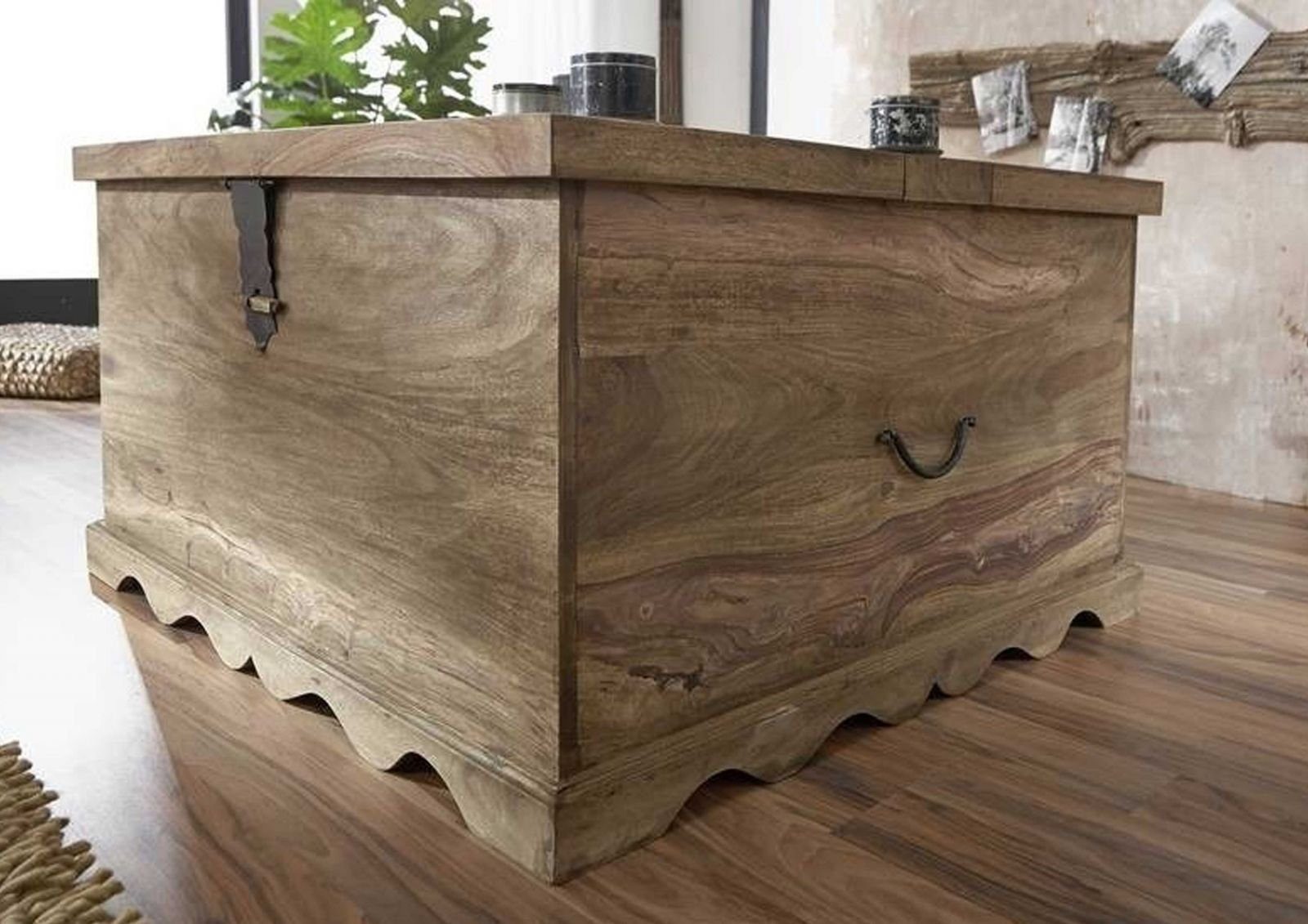 Massivmoebel24 Truhe LEEDS (Holztruhe, Holzkiste mit Deckel, Aufbewahrungstruhe für Stauraum aus Massivholz, Truhe im typischem Landhausstil mit einem großen Fach, in grau geölt 88x88x50 Sheesham montiert), Mexico-Stil;Landhaus-Stil;authentische Holz
