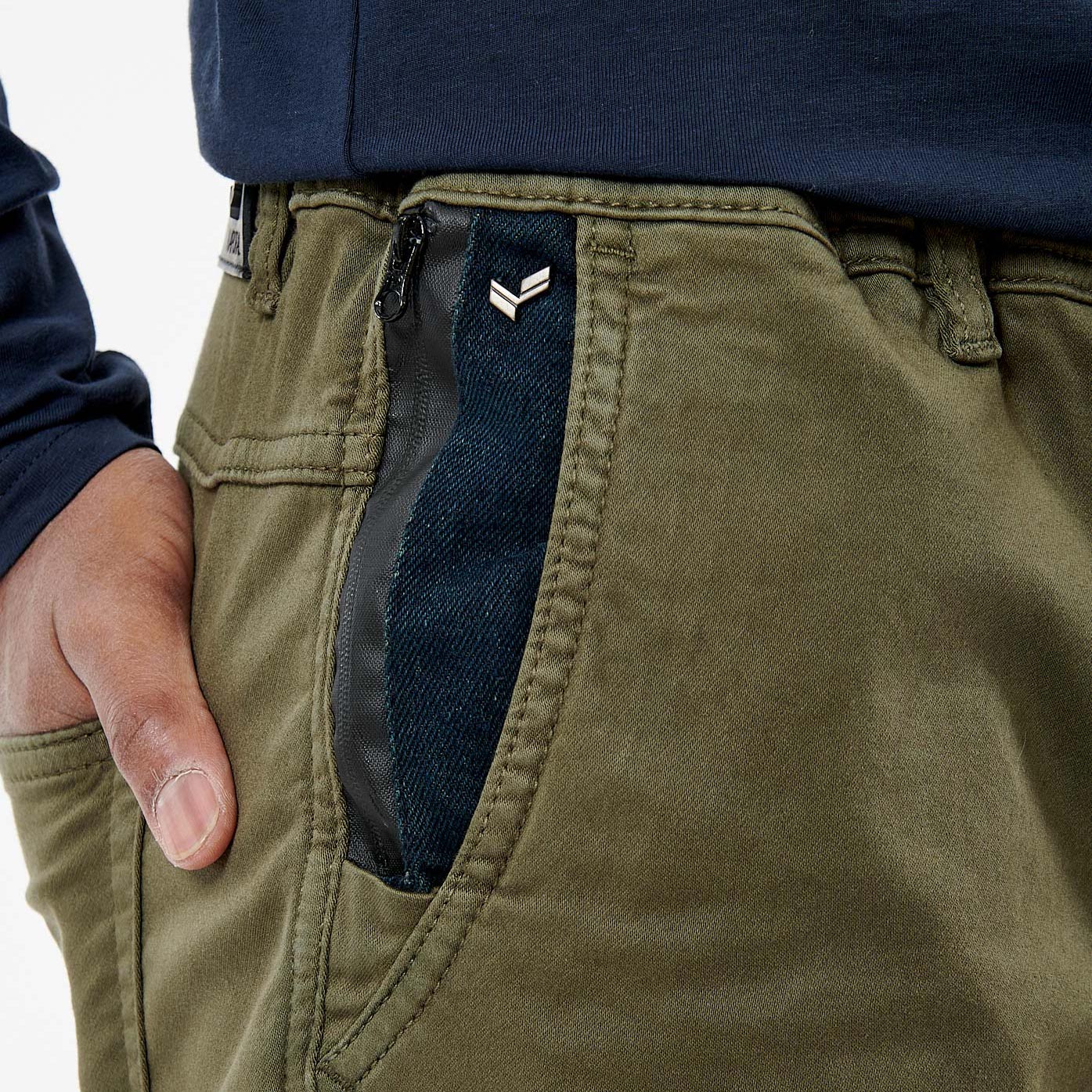 MALKI  Jean kaki homme