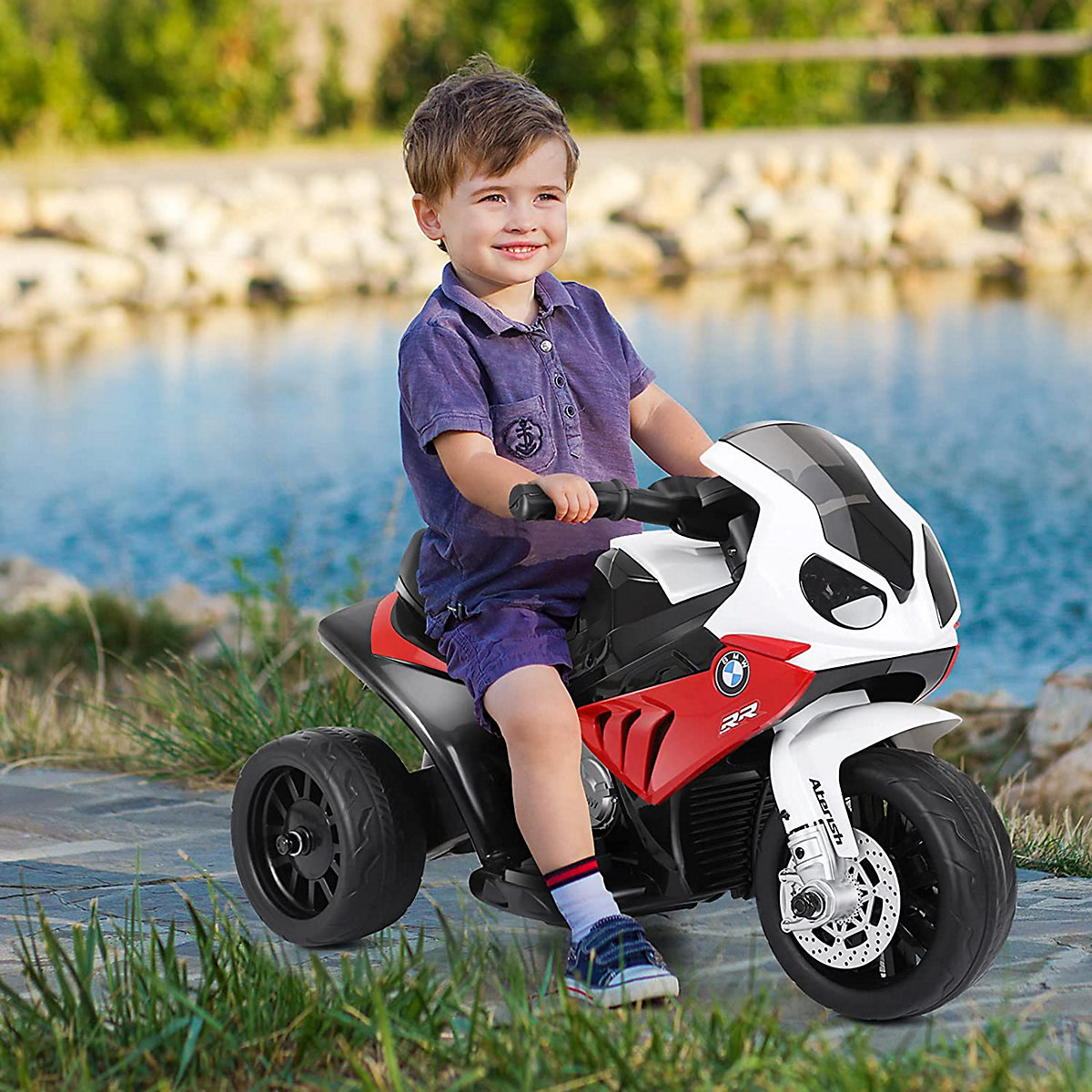 Motorrad BMW mit Musik & Scheinwerfer