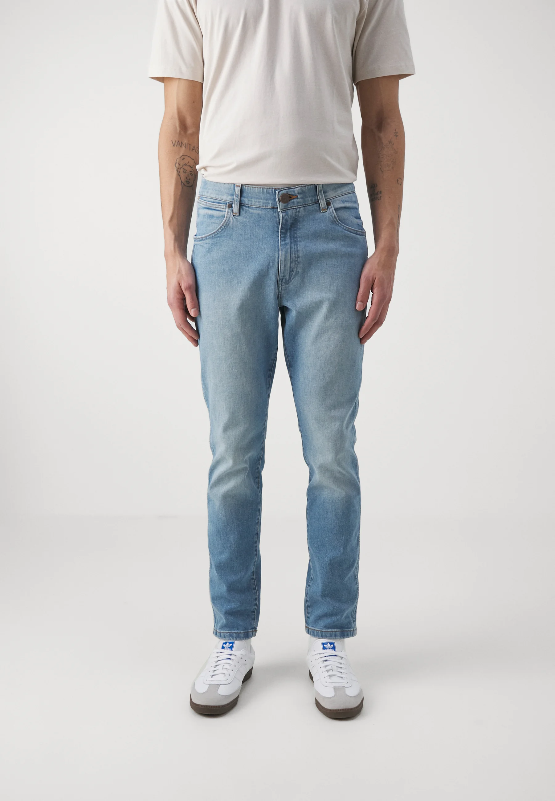 Wrangler LARSTON - Vaqueros ajustados