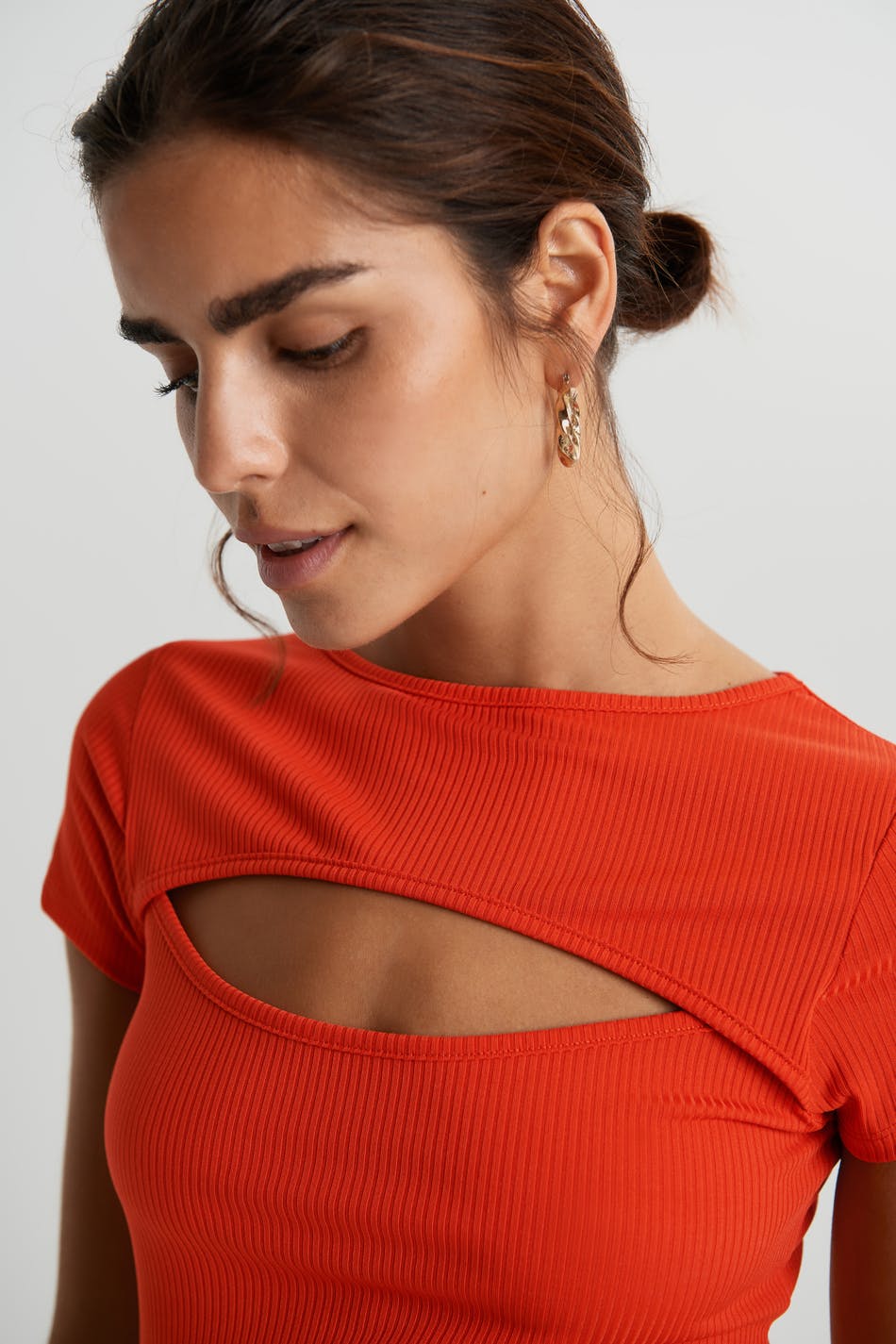 Leo cutout top