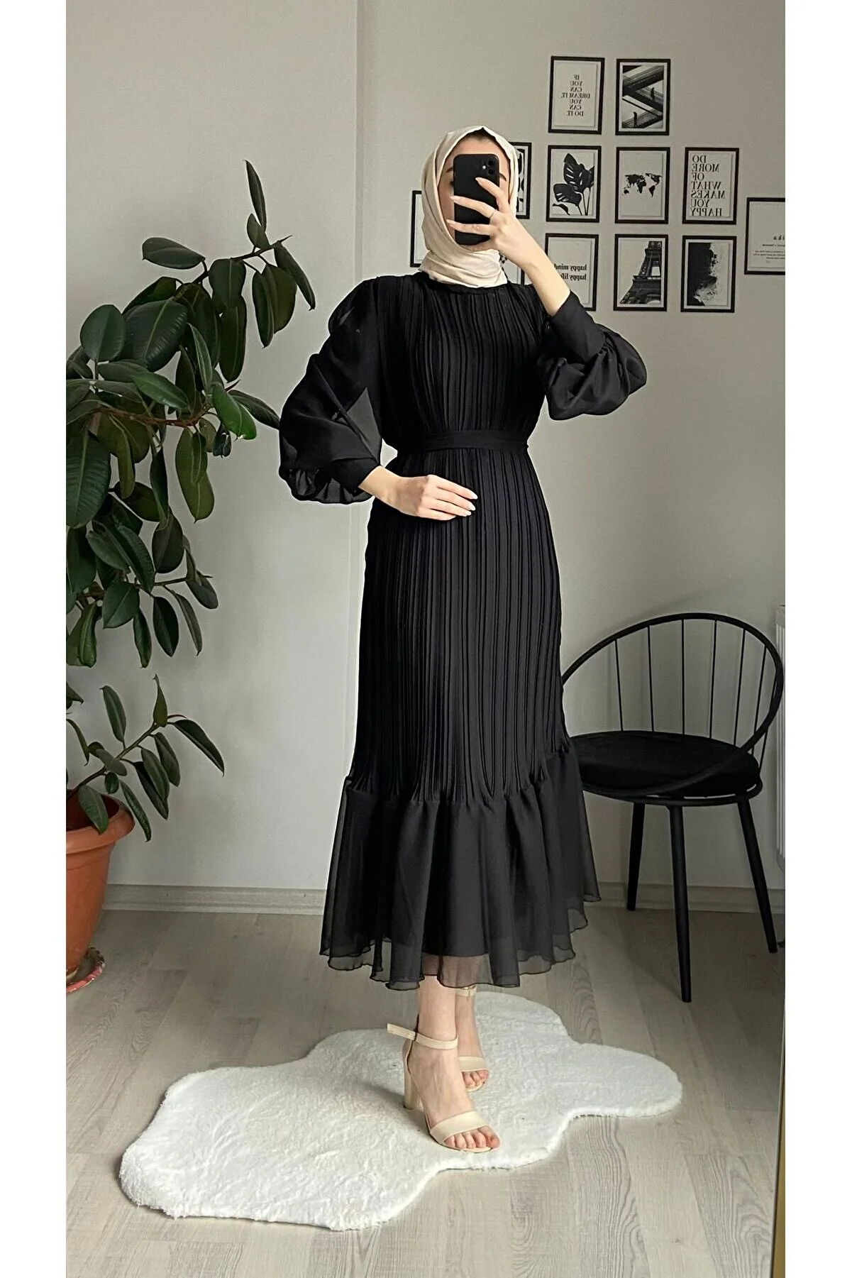 CYM Butik  Kleid - Schwarz - Gerüschter Saum