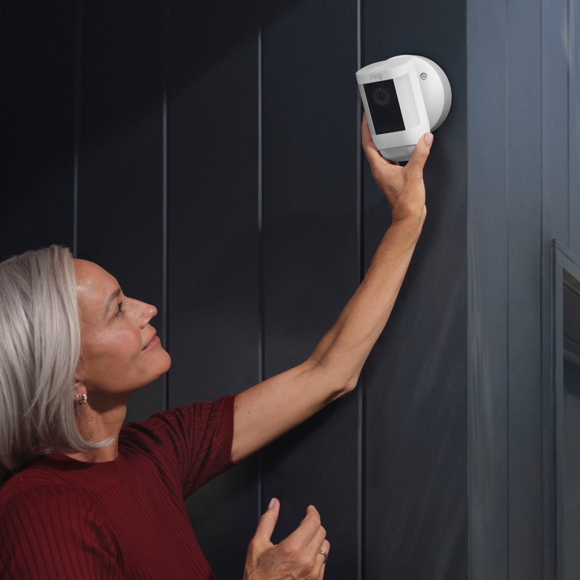 Ring Spotlight Cam Pro-verkabelt Überwachungskamera (Außenbereich)