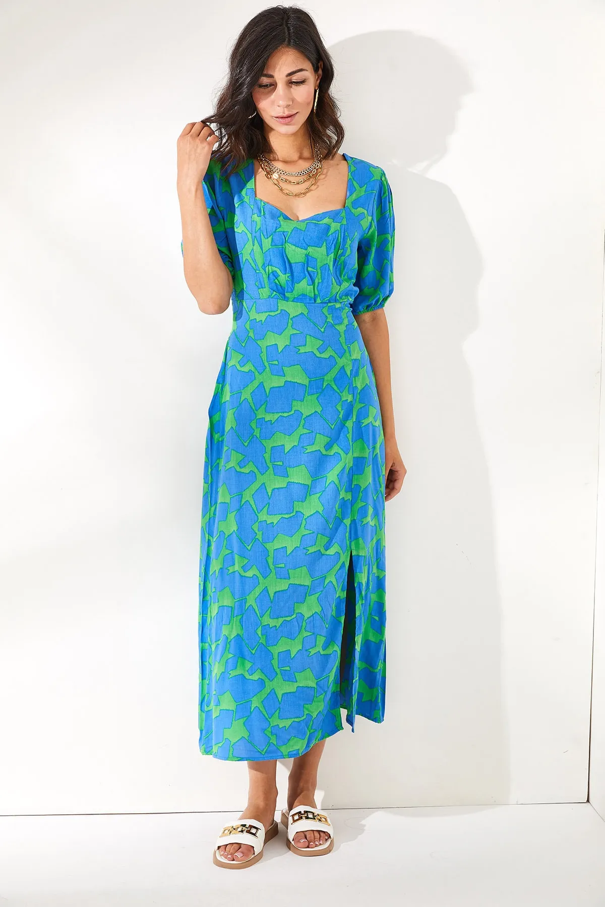 Olalook  Blaues Damen-Midikleid mit quadratischem Kragen und Schlitz ELB-19001902