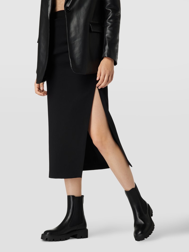 Chelsea Boots mit profilierter Sohle Modell 'BETTY' in schwarz