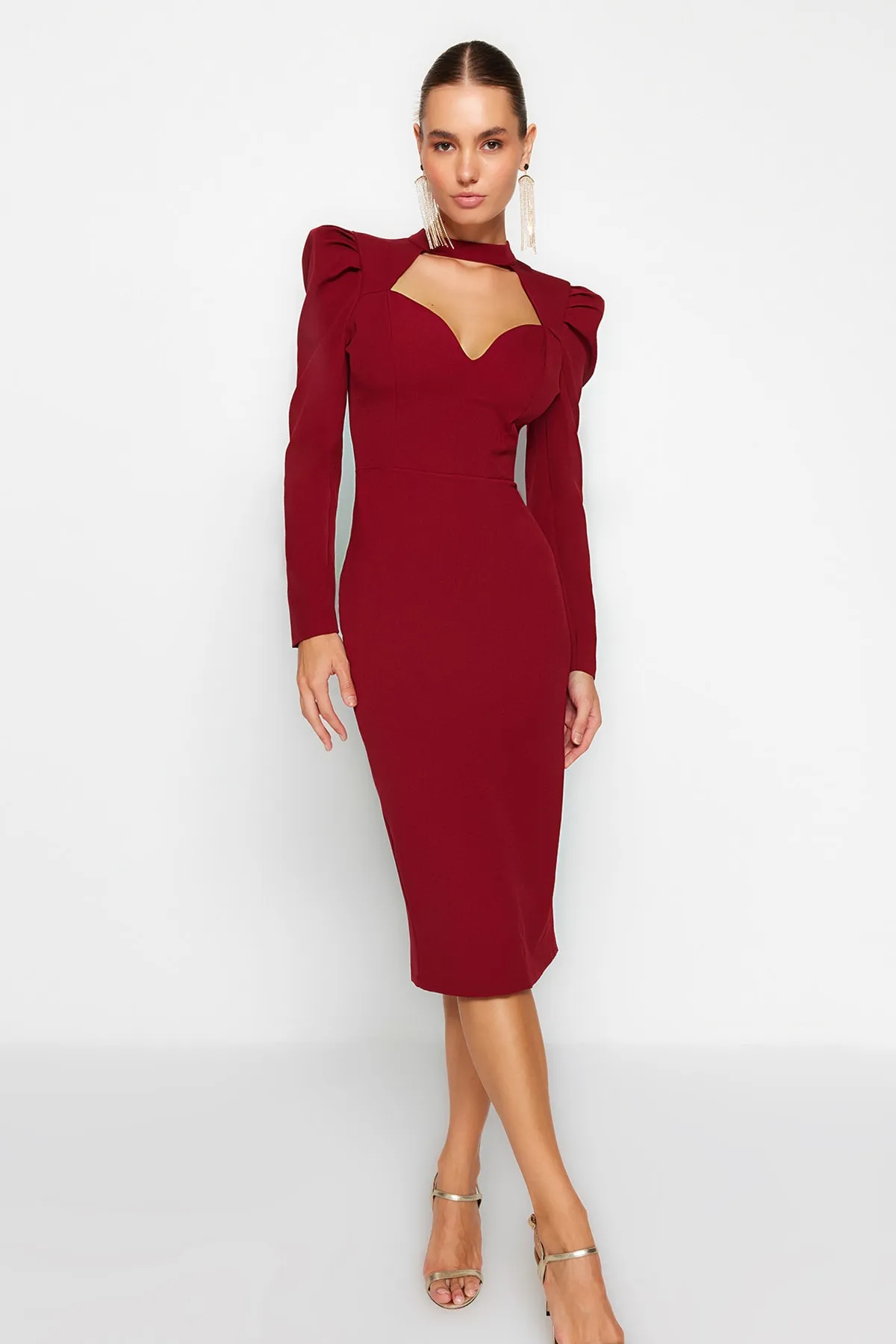 Trendyol Collection  Burgunderfarbenes, tailliertes, gewebtes, elegantes Abendkleid TPRAW24EL00004