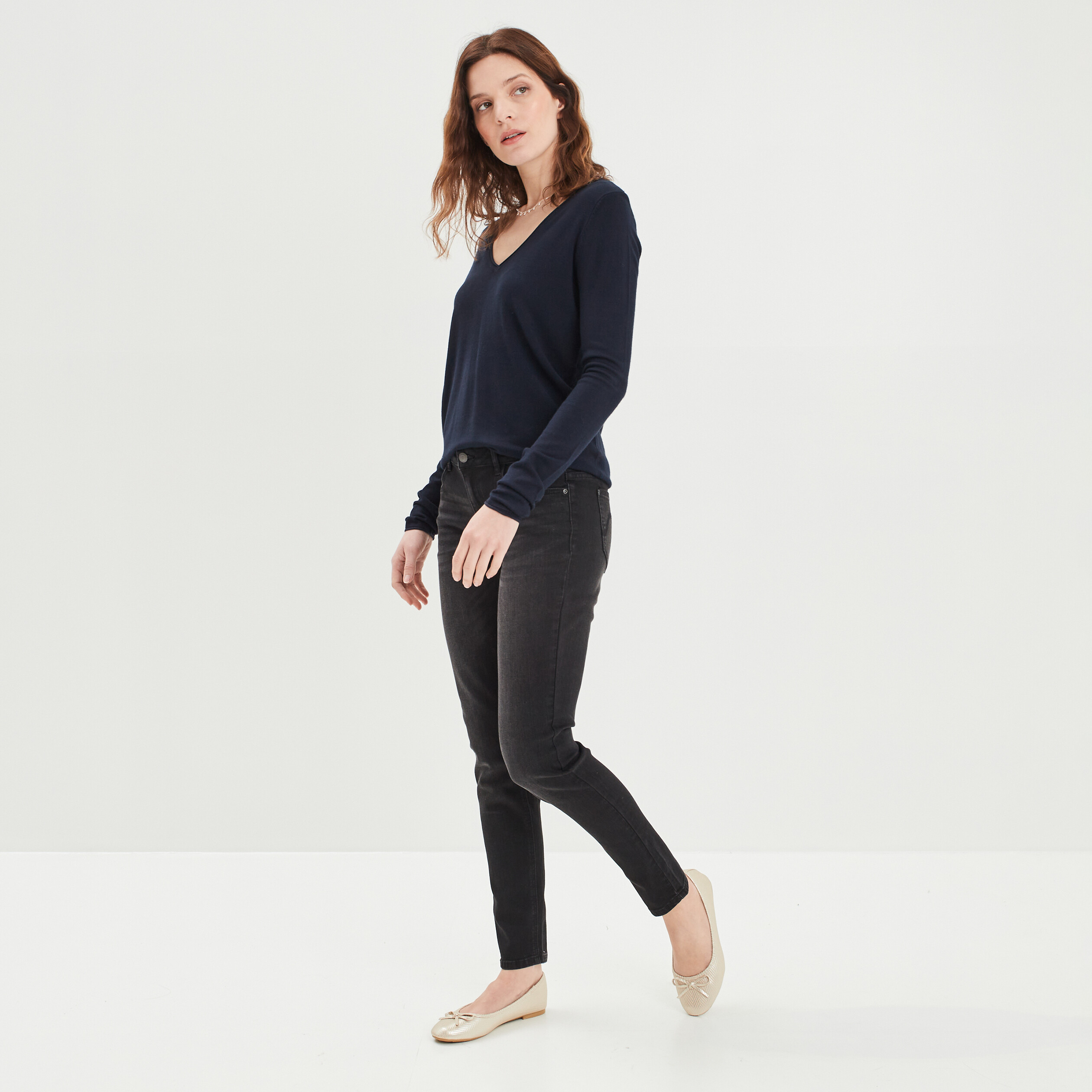 Pull avec col en V bleu marine femme | La Halle