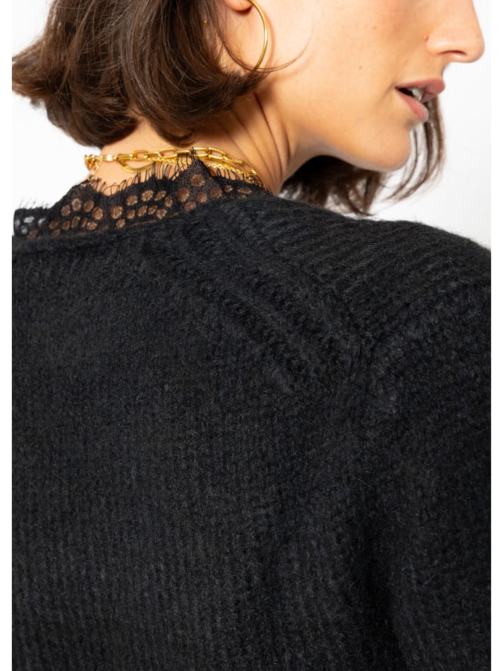 SASSYCLASSY Strickpullover mit Spitzendetail am Ausschnitt. in Schwarz günstig kaufen