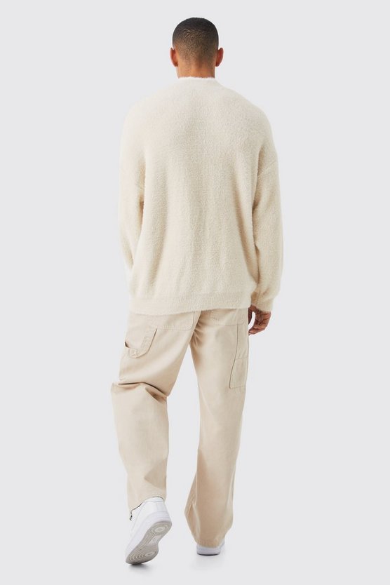 Flauschiger Oversize Pullover mit Trichterkragen