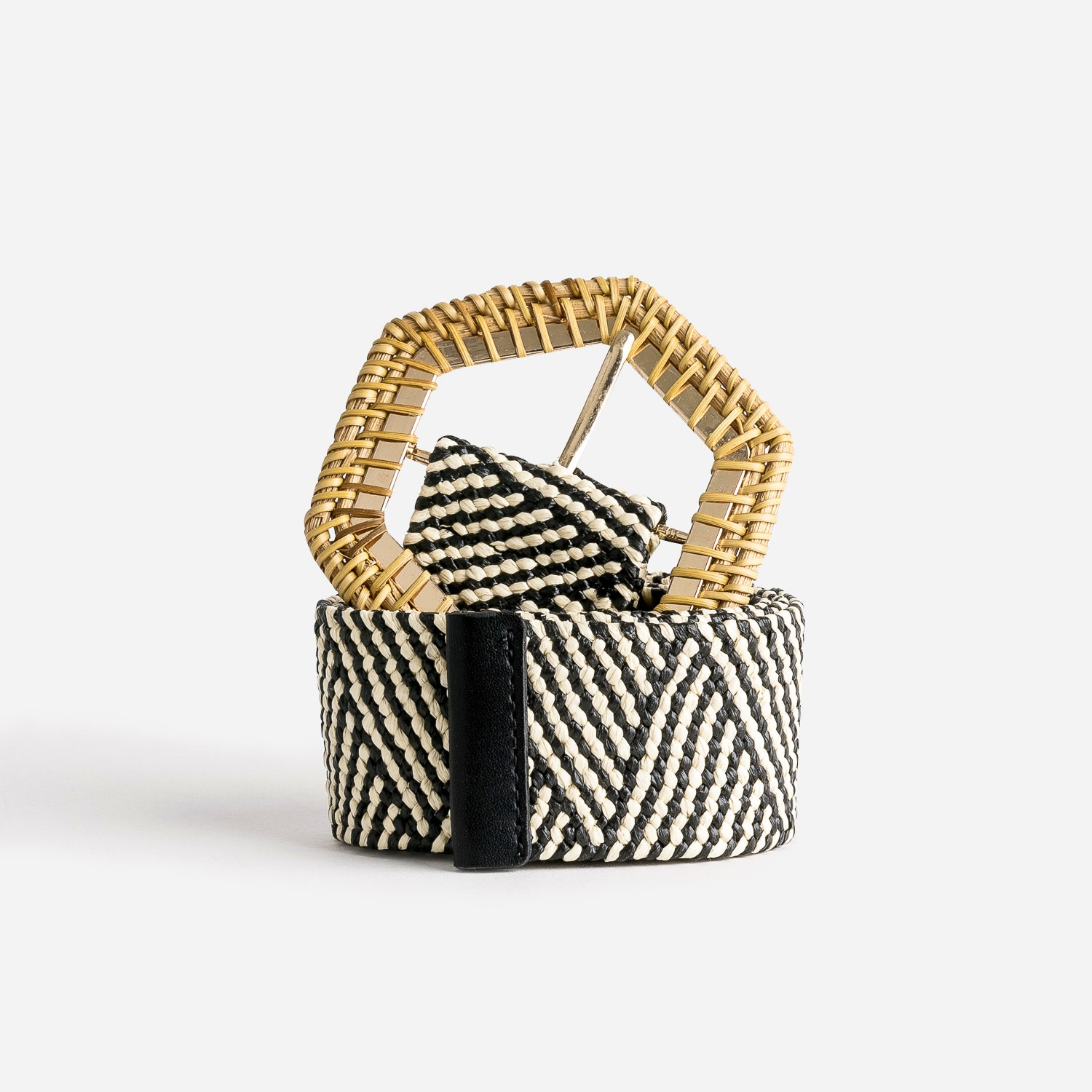 Ceinture beige et noire tressée façon raphia