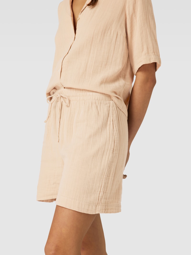 Shorts mit Plisseefalten Modell 'TINA' in sand
